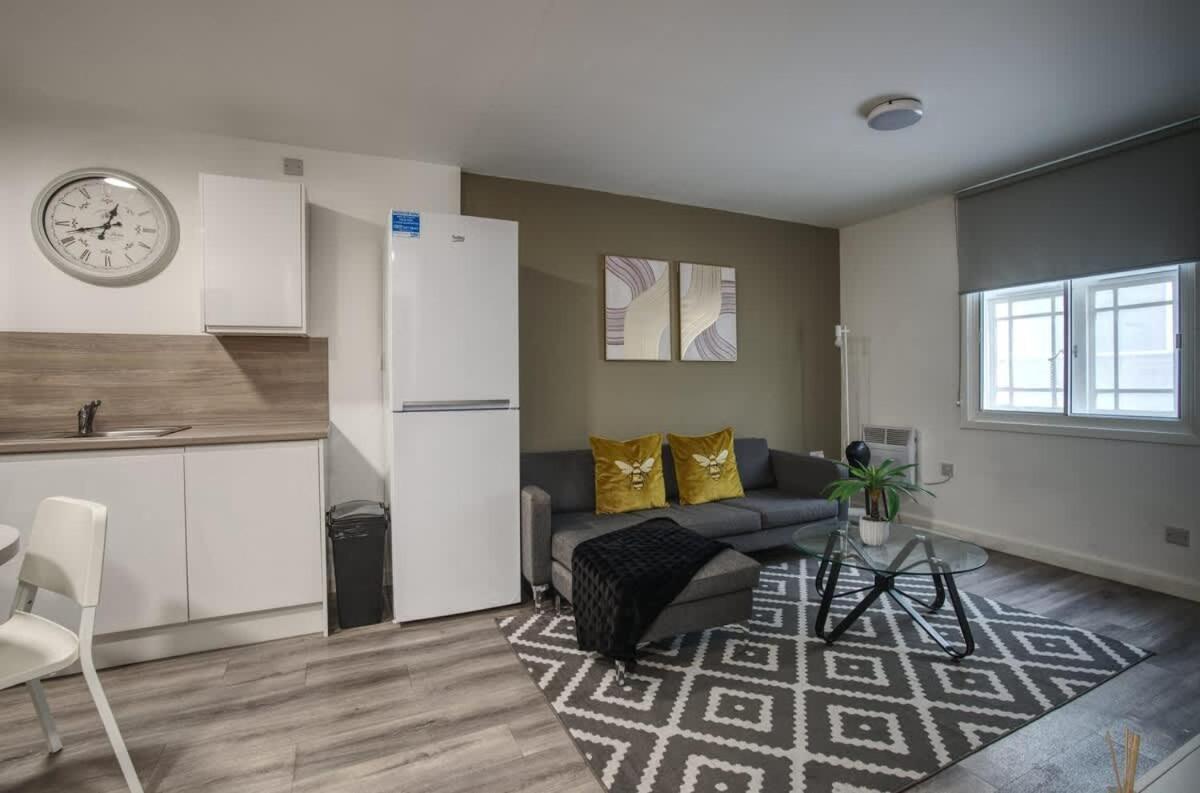 2Br City Centre Apt, Self Check In, Wifi, By Derbnb 谢菲尔德 外观 照片