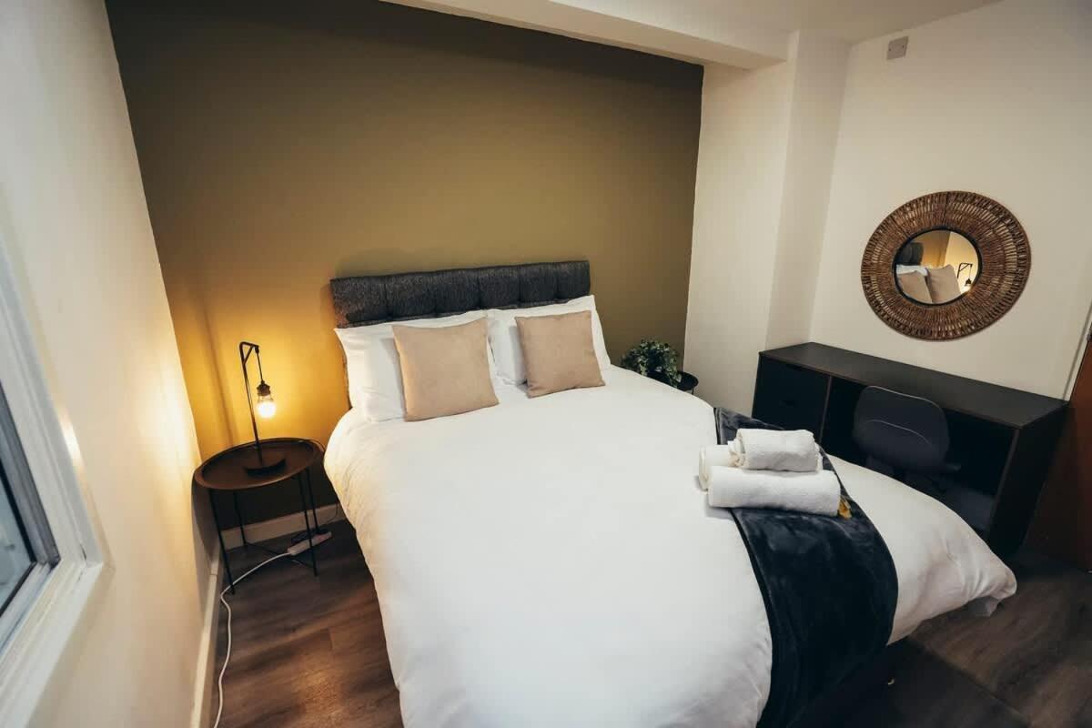 2Br City Centre Apt, Self Check In, Wifi, By Derbnb 谢菲尔德 外观 照片