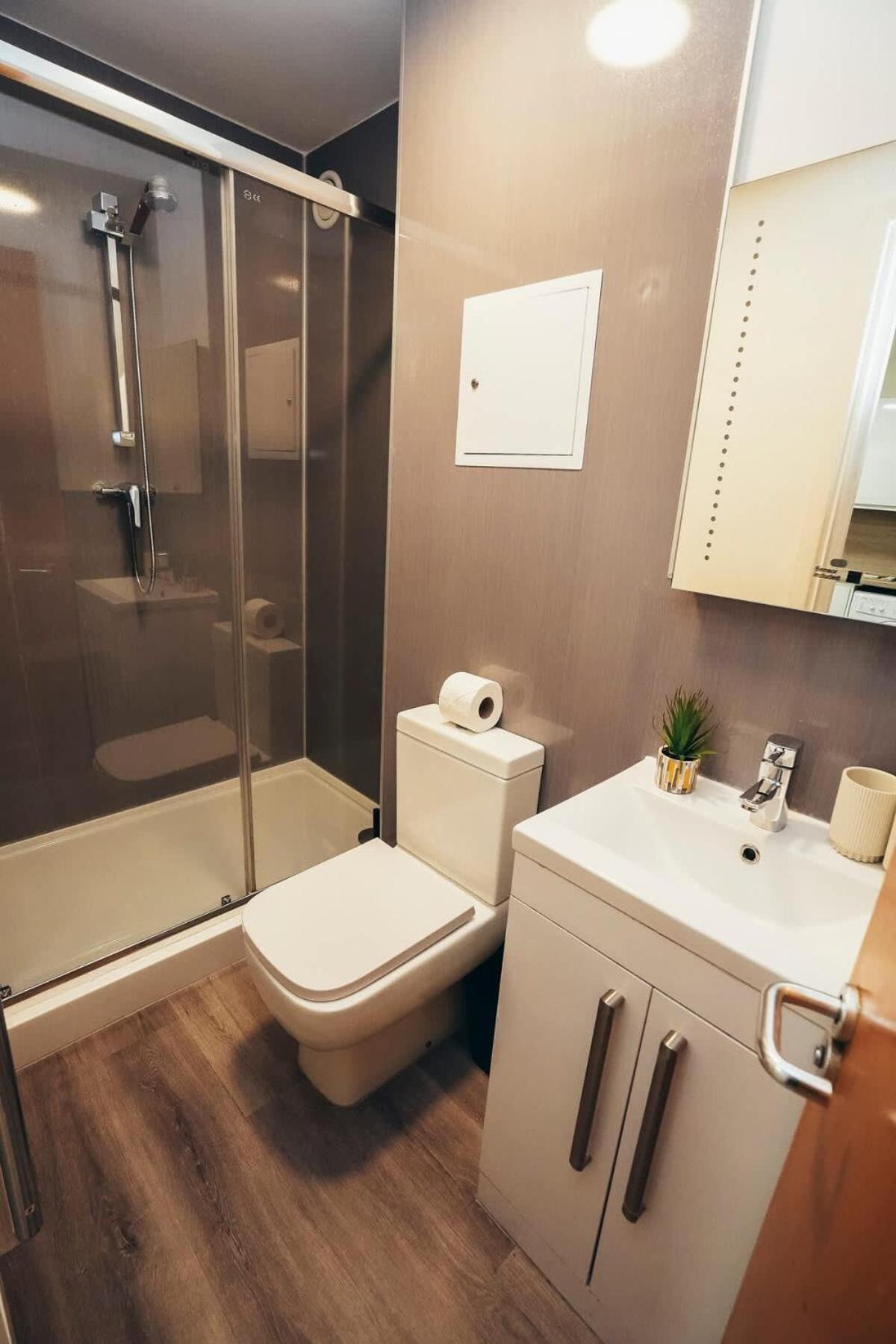 2Br City Centre Apt, Self Check In, Wifi, By Derbnb 谢菲尔德 外观 照片