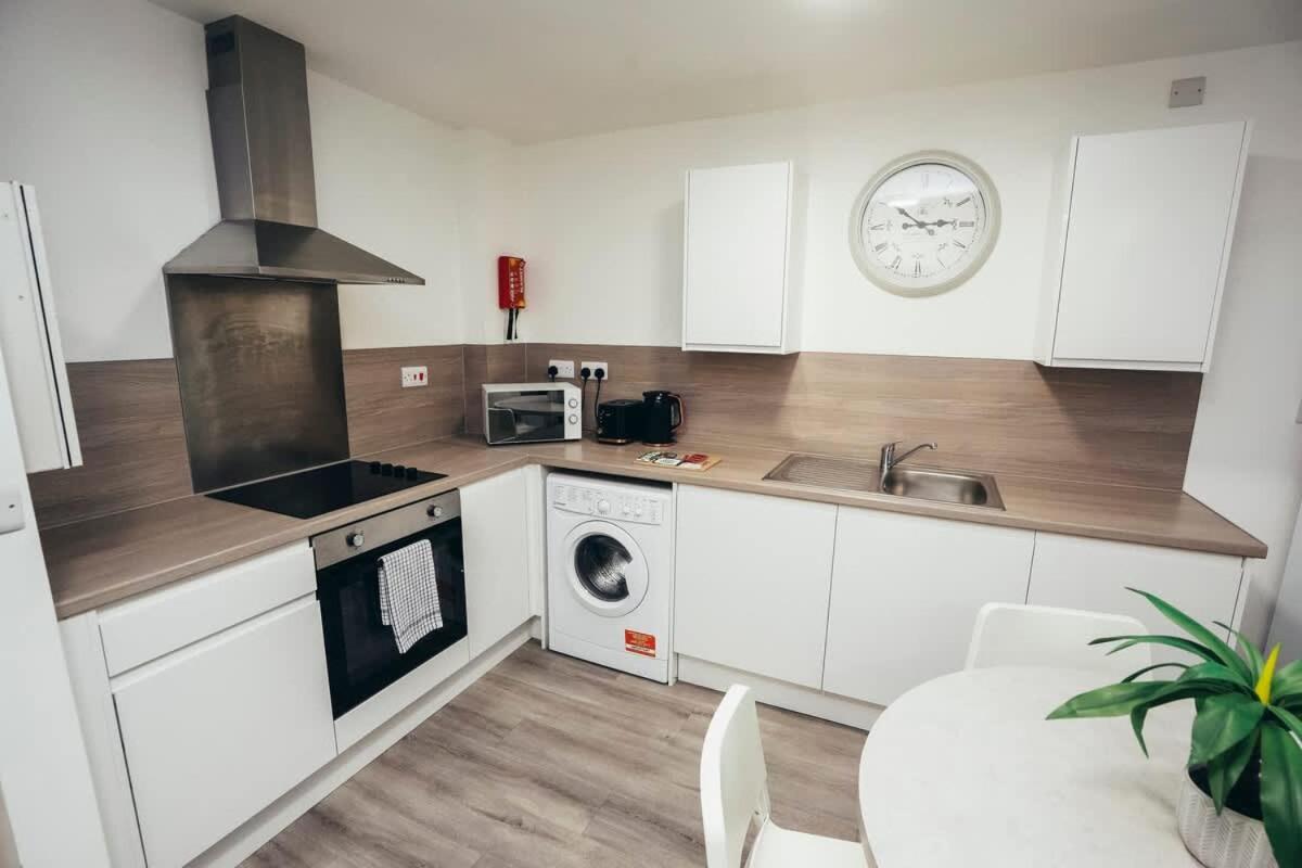 2Br City Centre Apt, Self Check In, Wifi, By Derbnb 谢菲尔德 外观 照片