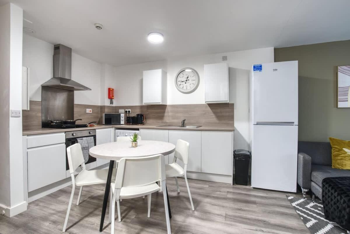 2Br City Centre Apt, Self Check In, Wifi, By Derbnb 谢菲尔德 外观 照片