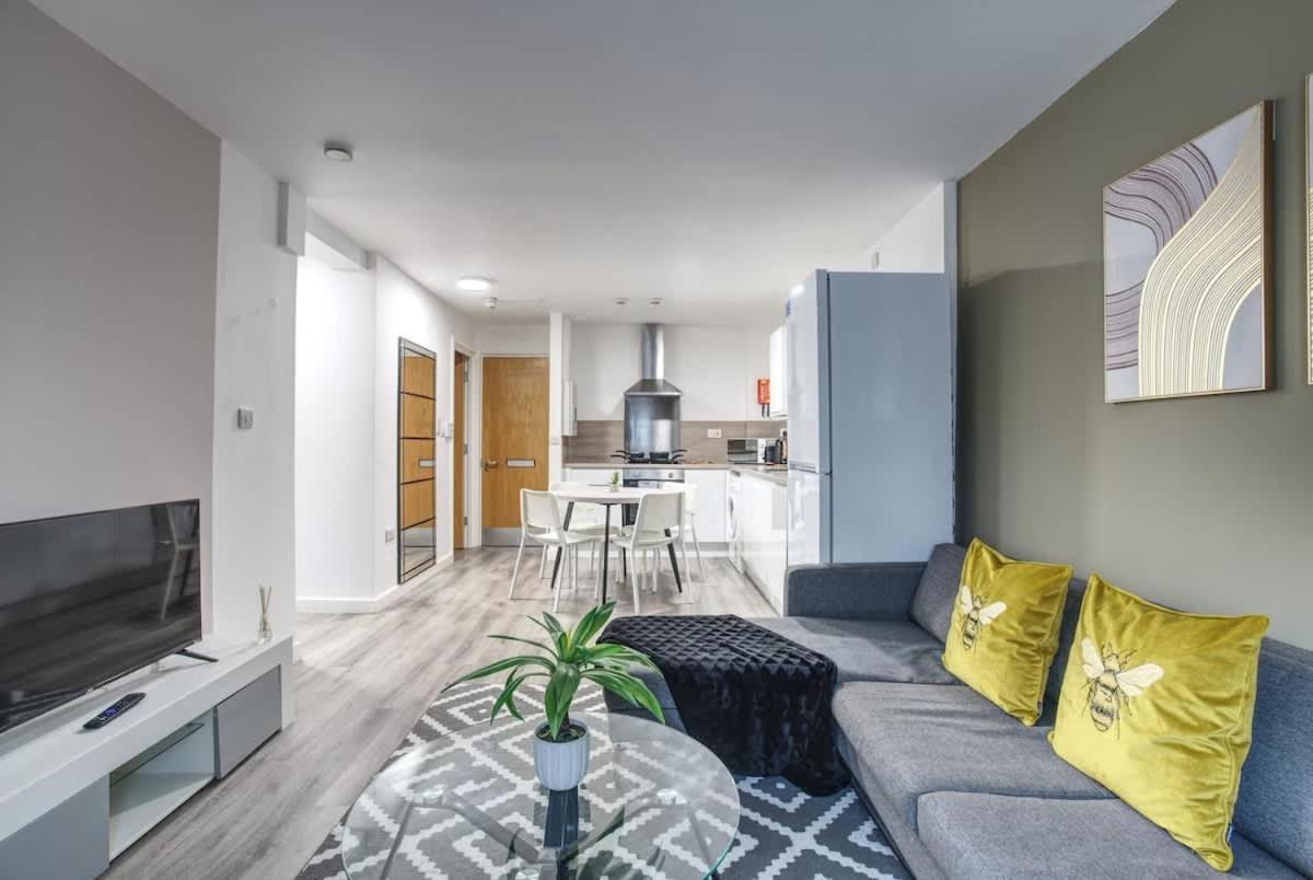 2Br City Centre Apt, Self Check In, Wifi, By Derbnb 谢菲尔德 外观 照片
